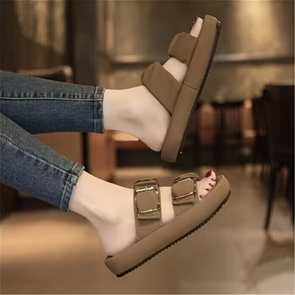 Chinelo feminino elegante, novo modelo de chinelo casual antiderrapante com sola grossa para praia, ideal para grávidas no verão de 2024. Chinelo de alta qualidade com design exclusivo.