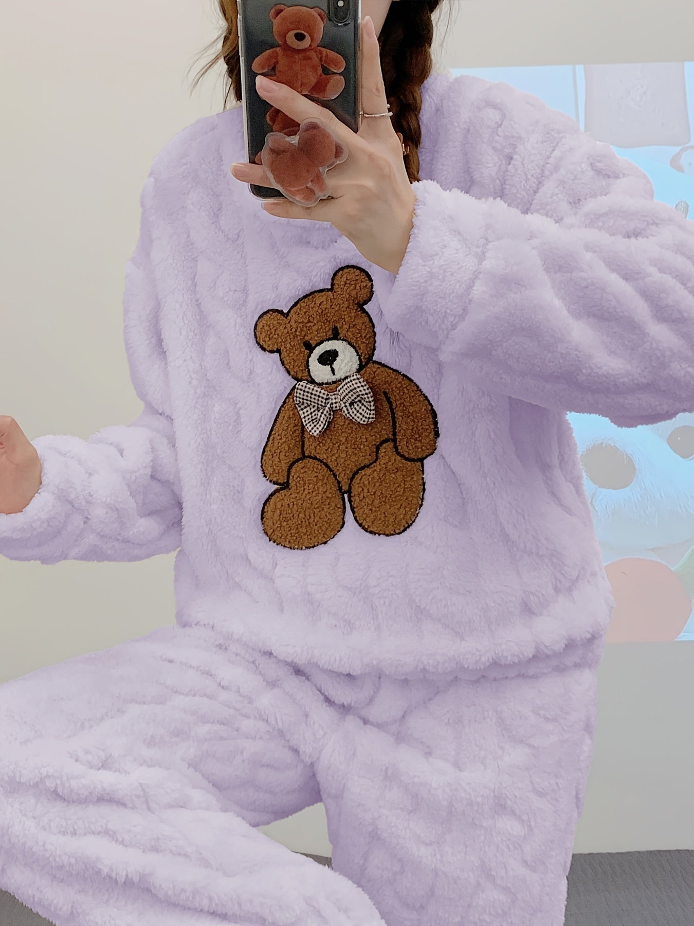 New Autumn and Winter Thick Warm Pajama Set with Jacquard Velvet Long-Sleeve Bear Top and Flannel Pants for Winter