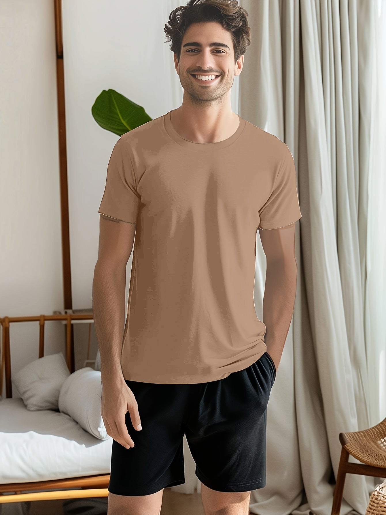 Conjunto de 4 t-shirts casuais para homem de cor sólida, estilo simples, manga curta e gola redonda, ideais para usar em casa, como pijama ou para atividades ao ar livre no verão.