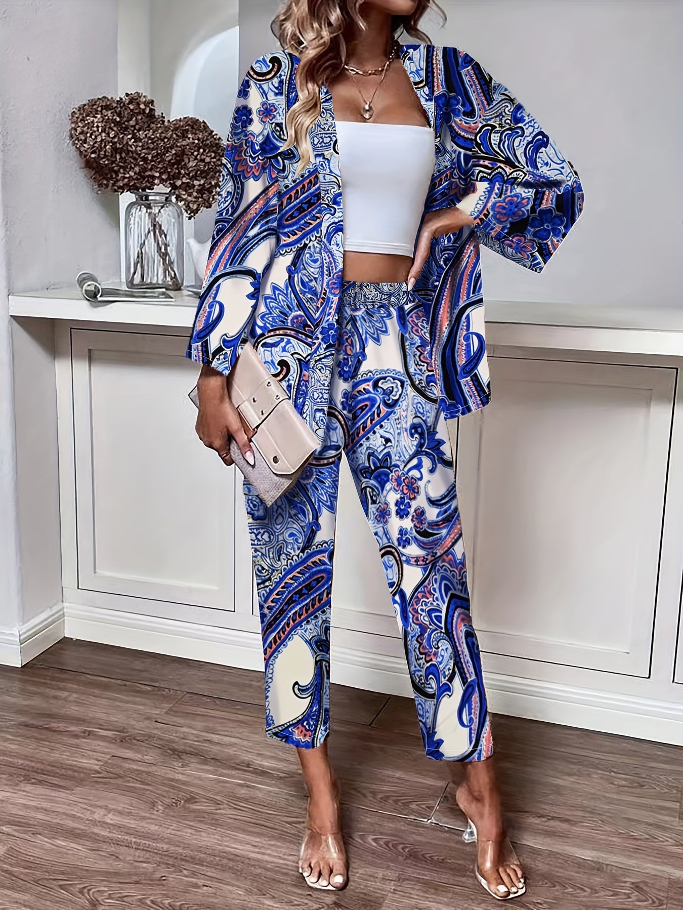 Conjunto Boho Paisley com Calça, Blusa de Manga Comprida com Botões Frontais e Calças Retas - Roupa Mulher