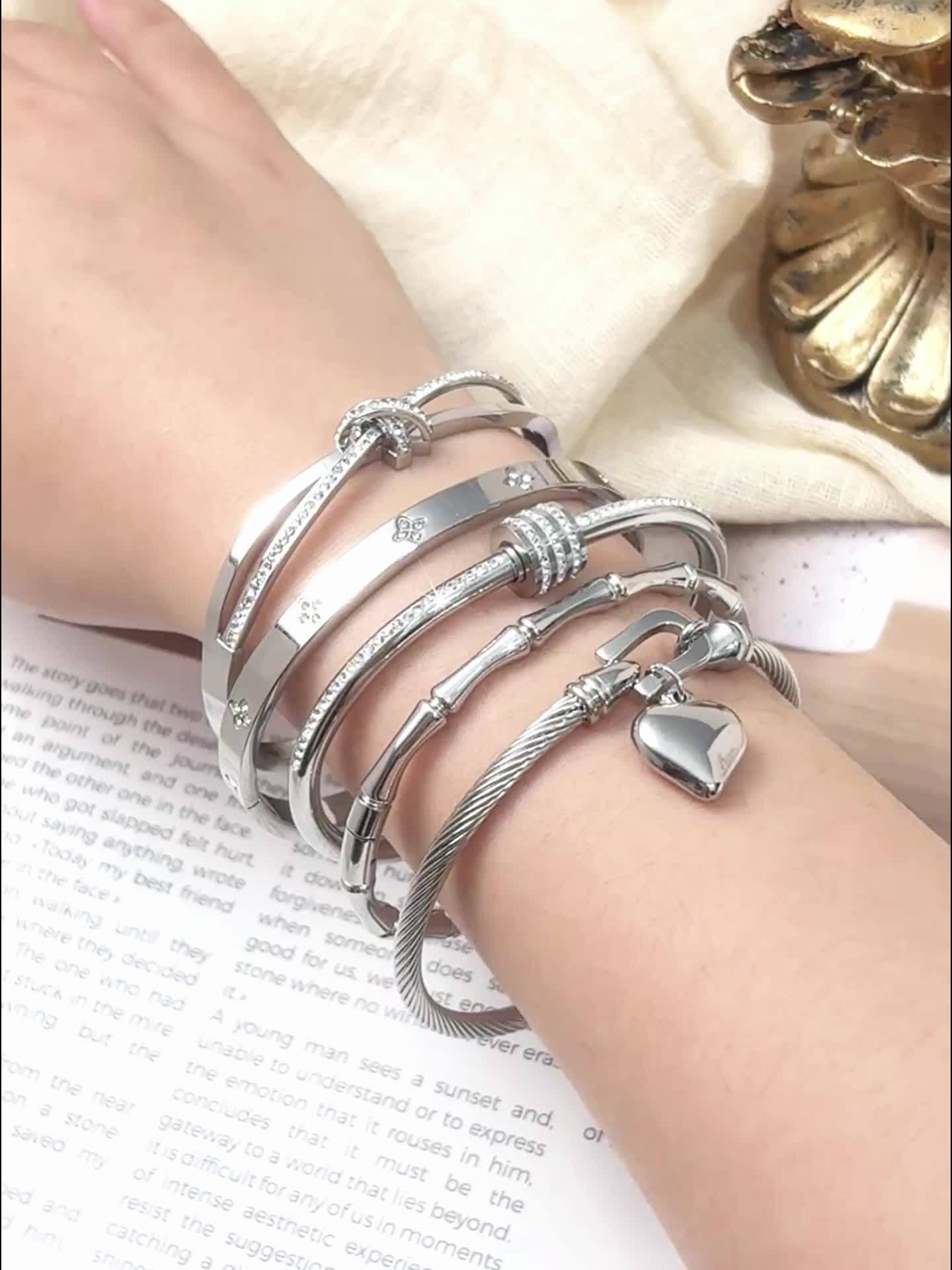 5pcs Classic Stainless Steel Cuff Bracelets, Waterproof and Rust-Resistant Silvery Women'S Light Luxury Rhinestone Bracelets, Suitable for Layering and Combination Matching, Unique Jewelry Accessories Gift