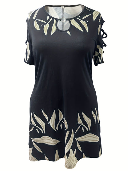 Vestido casual plus size para menina com estampado de folhas, detalhe de argola, mangas recortadas, gola redonda, corte alto e evasé frontal.