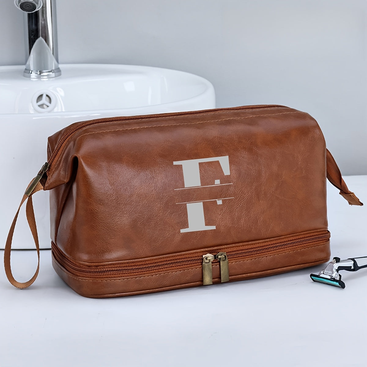 Customized Men's Fashion Travel Toiletry Bag PU Large Letter Toiletry Bag