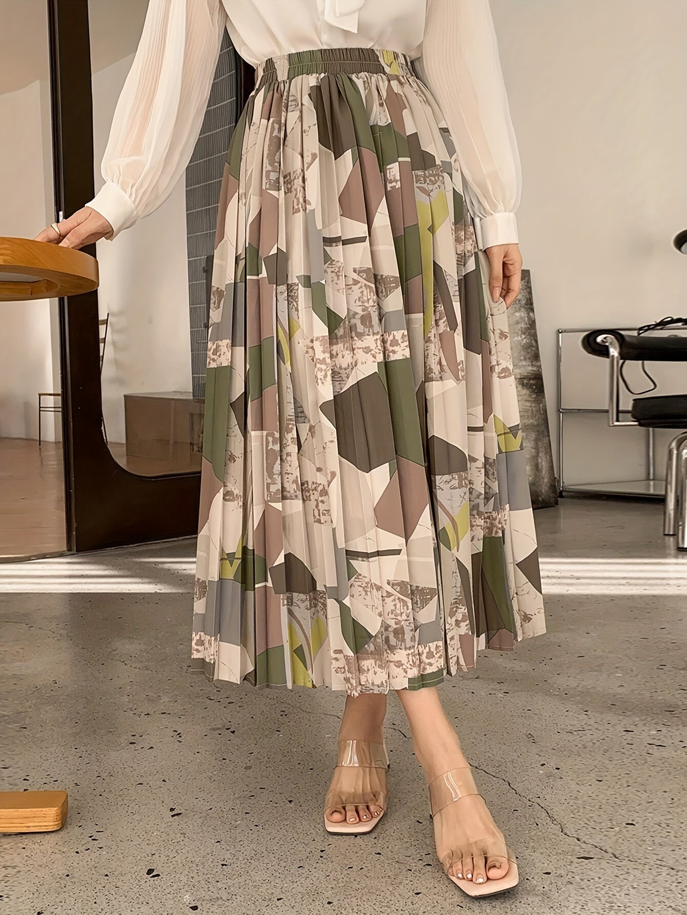 Saia midi plissada com estampado geométrico elegante para mulher - Versátil, moderna, em tecido de poliéster sem elasticidade, lavável à máquina - Perfeita para todas as estações | Barra assimétrica | Caimento confortável