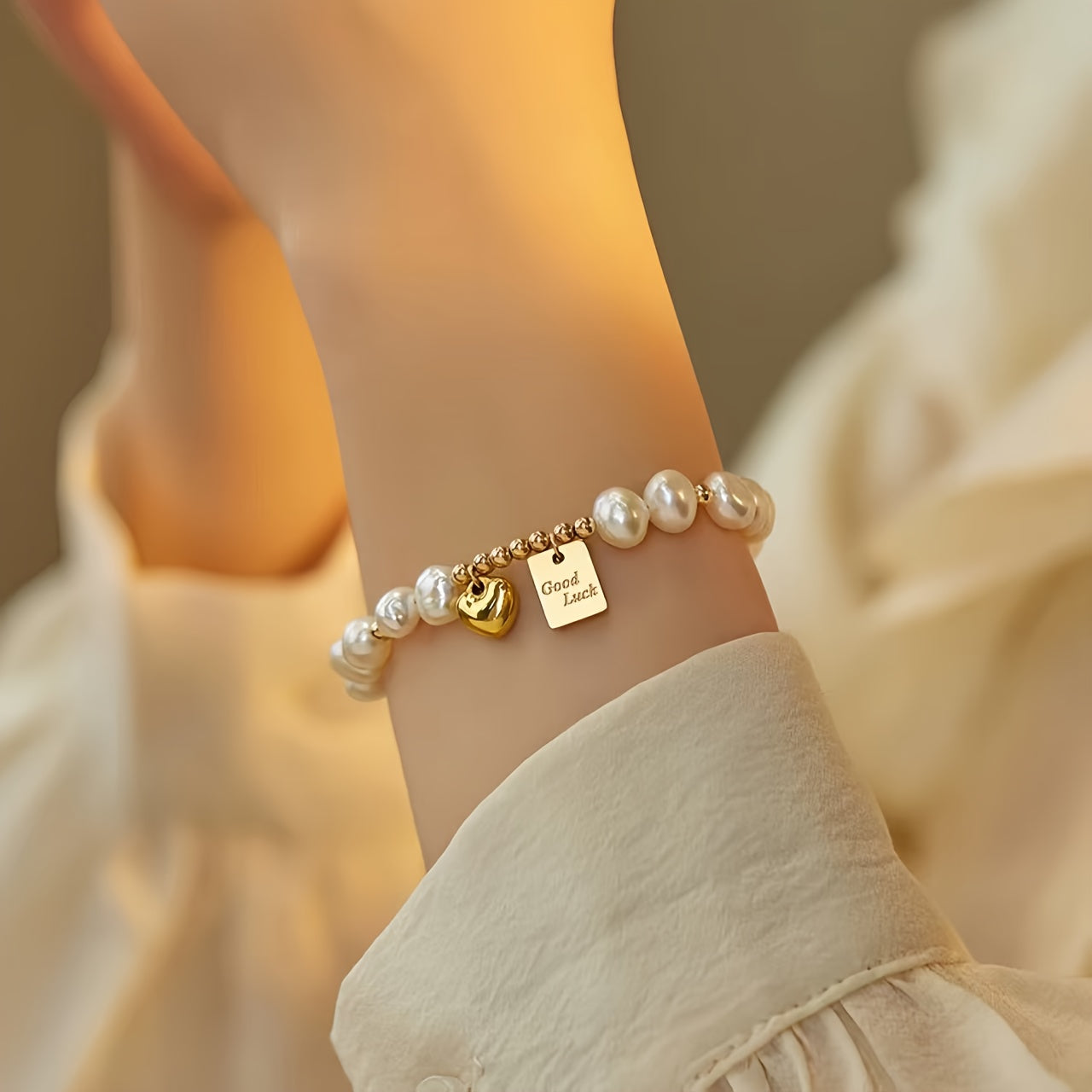 Women's Elegant Beaded Bracelet - Golden-Tone Chain with Heart Charm, Everyday & Special Occasion Jewelry Gift for Valentine's, Anniversary, Birthday - Year-Round Luxury Accessory for Women